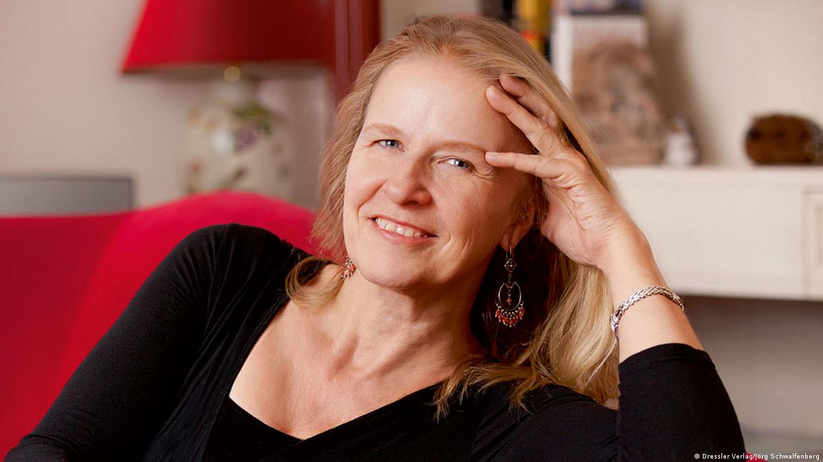 Books in Order: Thorough Guide on Cornelia Funke’s Literary Works