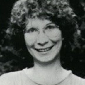 Books in Order: A Comprehensive Guide to Joan D. Vinge’s Novels
