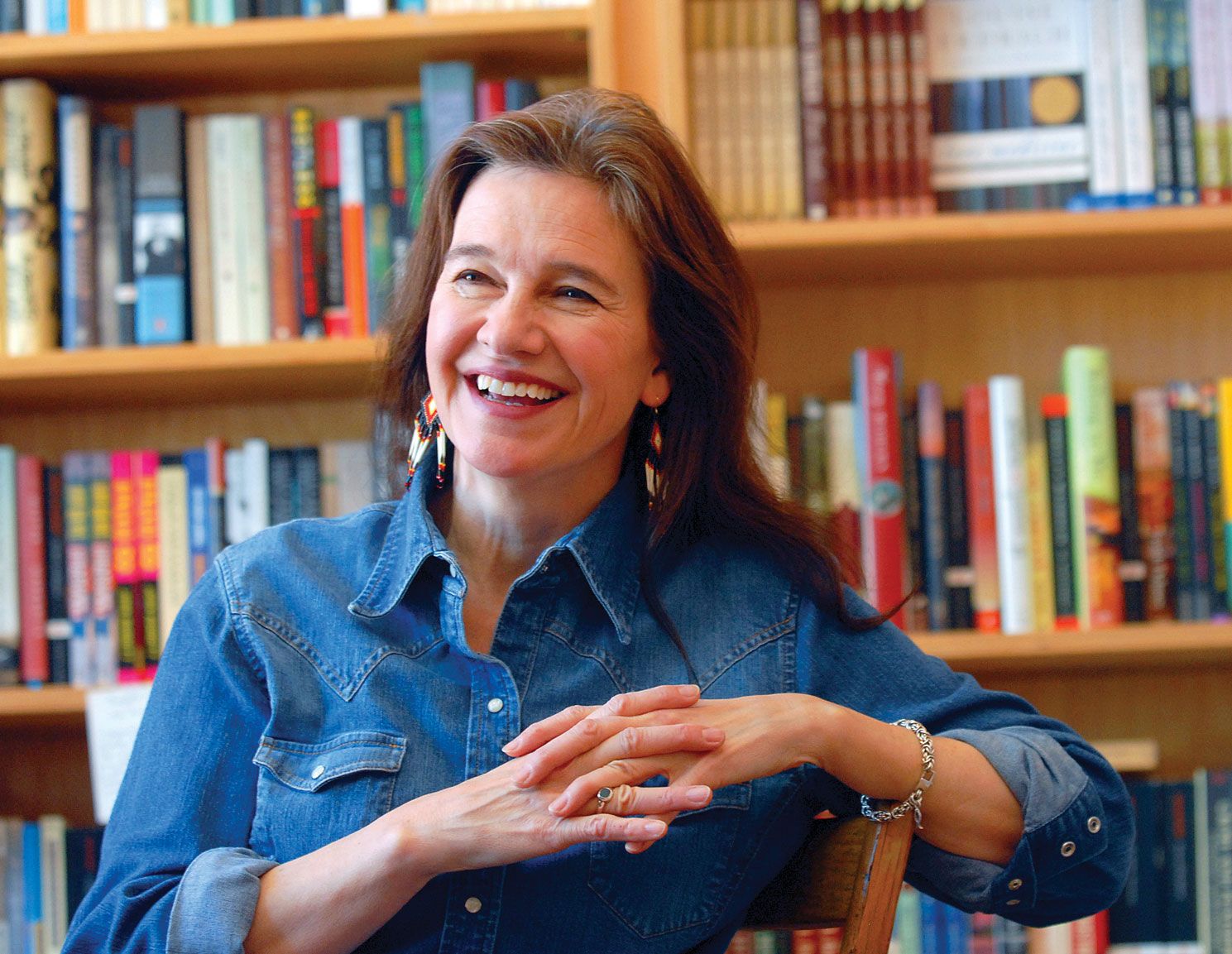 Books in Order: A Comprehensive Guide to Louise Erdrich’s Novels