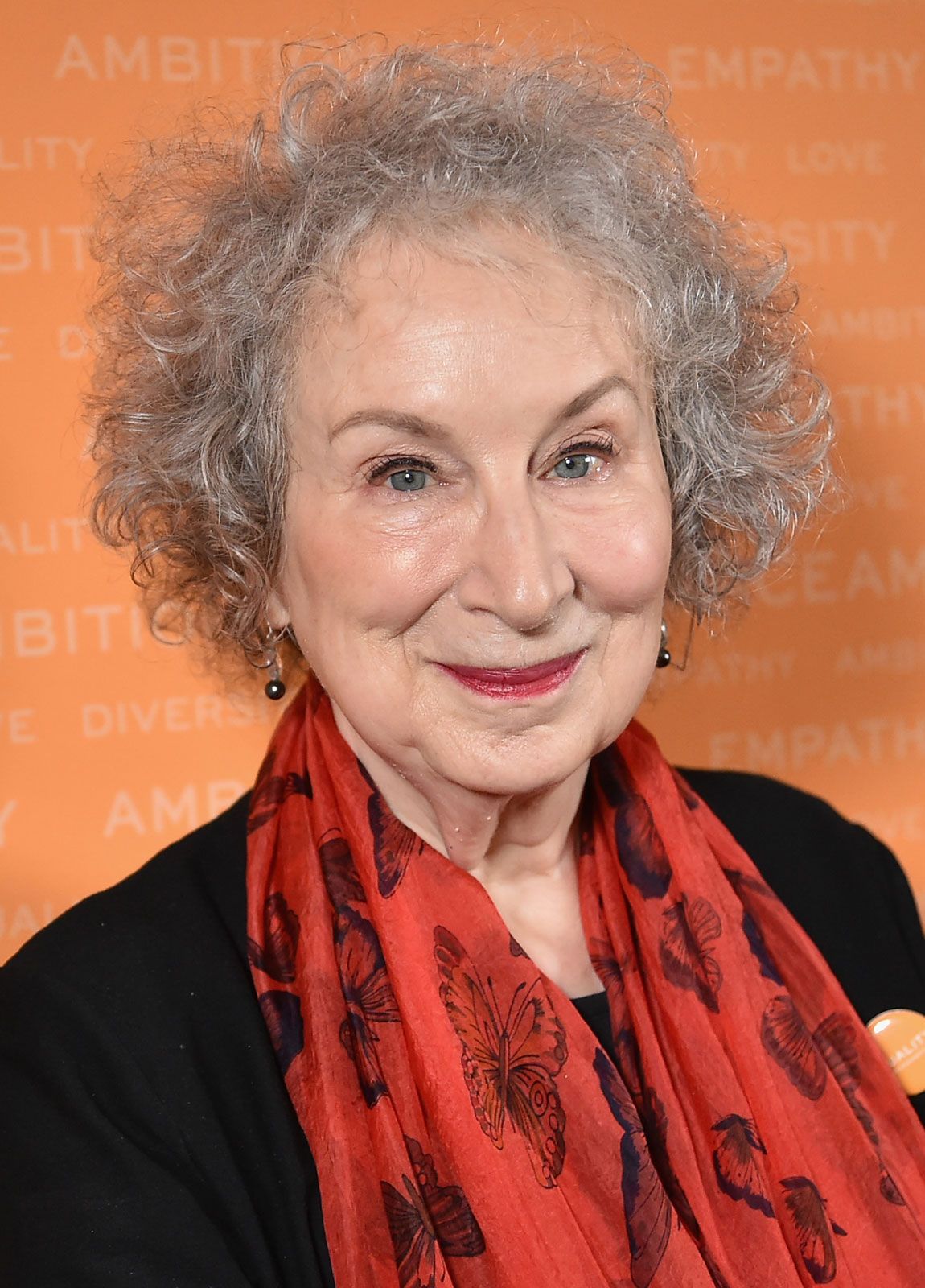 Books in Order: A Comprehensive Guide to Margaret Atwood’s Works