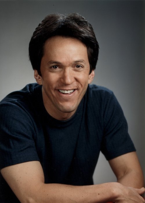 Books in Order: Comprehensive Guide to Mitch Albom’s Bestsellers