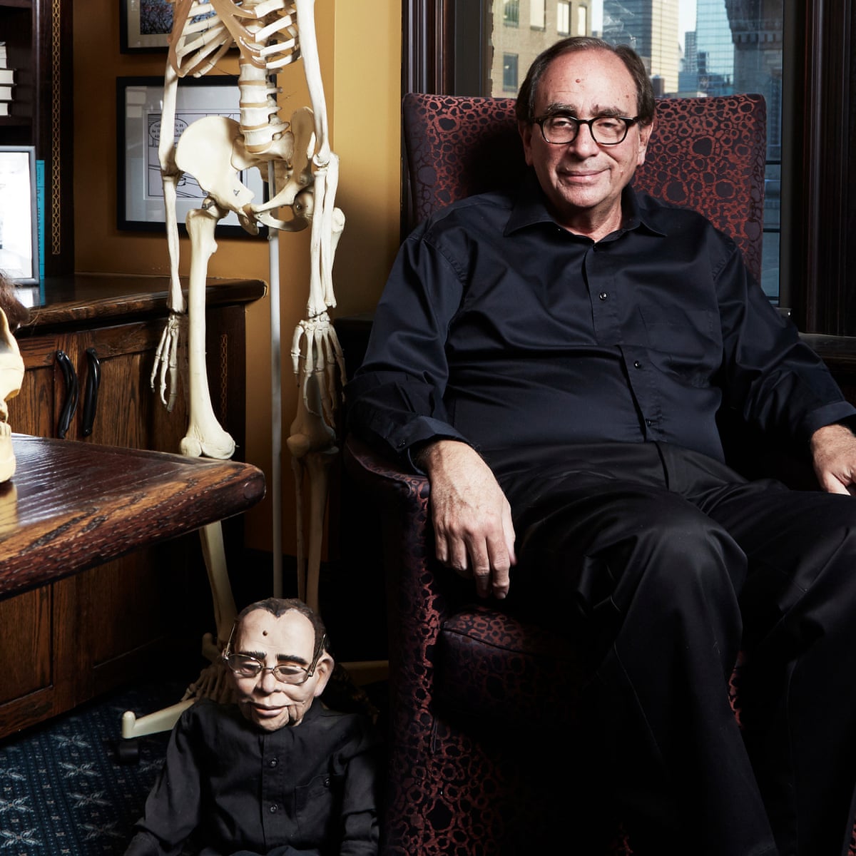 Books in Order: Comprehensive Guide to RL Stine’s Works