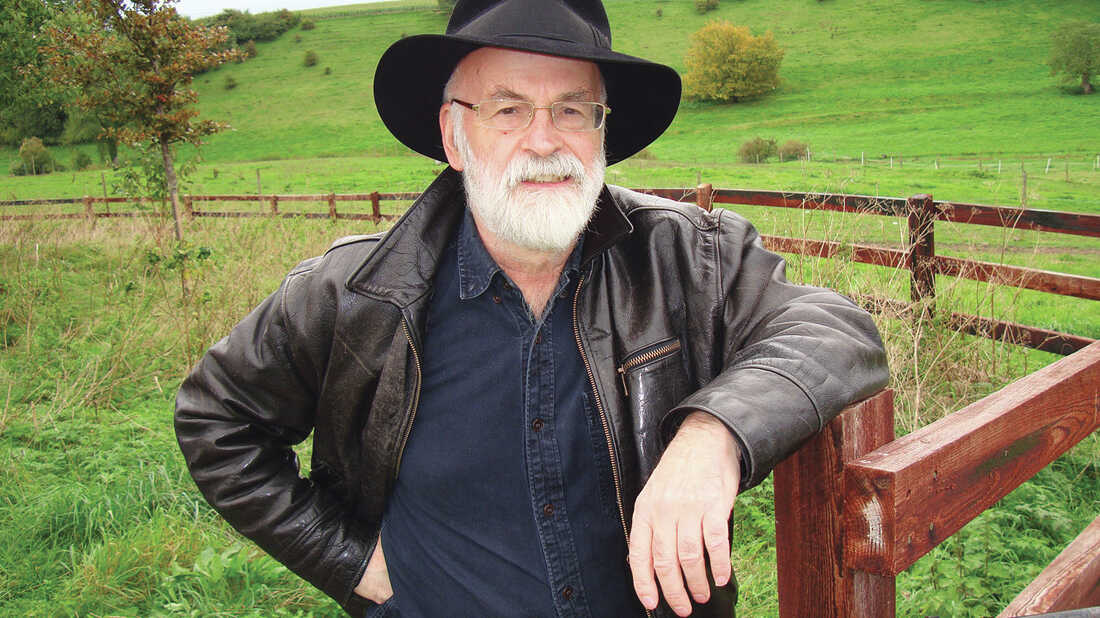 Books in Order: Comprehensive Guide to Terry Pratchett’s Novels