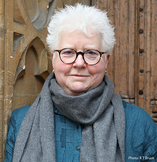 Books in Order: A Comprehensive Guide to Val McDermid’s Novels